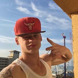 Meet your Posher, Dale